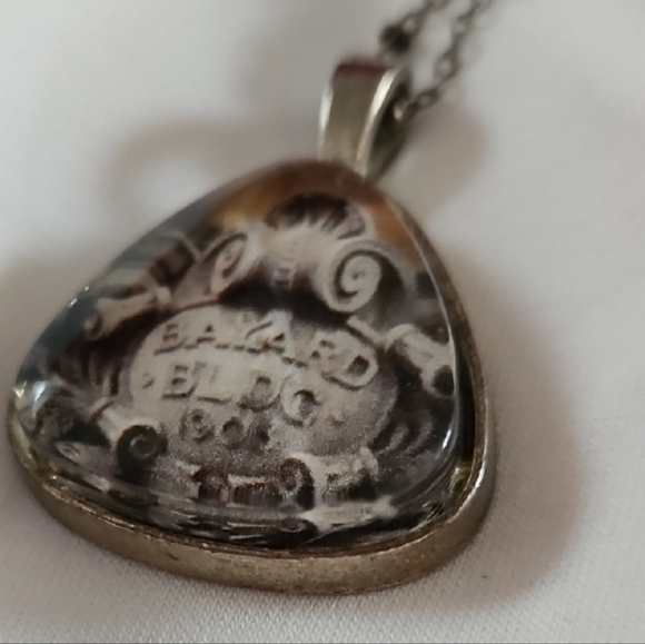 Silver and Glass Vintage-inspired Owl Pendant Necklace by damselfly, NWT - Picture 6 of 7